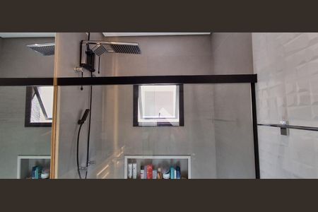 Casa à venda com 180m², 3 quartos e 3 vagasBanheiro da Suíte