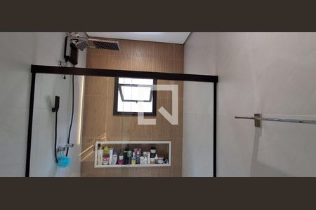 Casa à venda com 180m², 3 quartos e 3 vagasBanheiro da Suíte