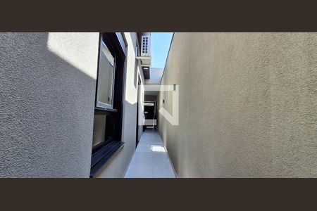 Casa à venda com 180m², 3 quartos e 3 vagasQuintal - Corredor externo