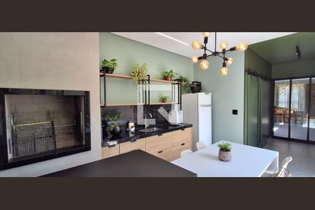 Casa à venda com 180m², 3 quartos e 3 vagasChurrasqueira