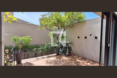 Casa à venda com 180m², 3 quartos e 3 vagasQuintal - Jardim