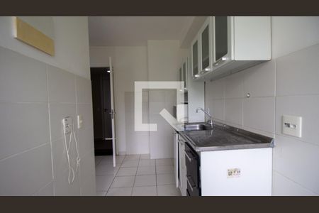 Apartamento para alugar com 45m², 2 quartos e sem vagaCozinha e Área de Serviço