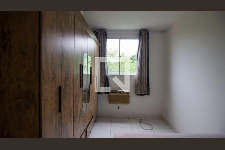 Quarto 1 de apartamento para alugar com 2 quartos, 45m² em Vargem Pequena, Rio de Janeiro