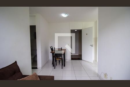 Sala de apartamento para alugar com 2 quartos, 45m² em Vargem Pequena, Rio de Janeiro