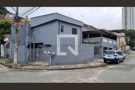 Casa à venda com 153m², 3 quartos e 4 vagasFachada