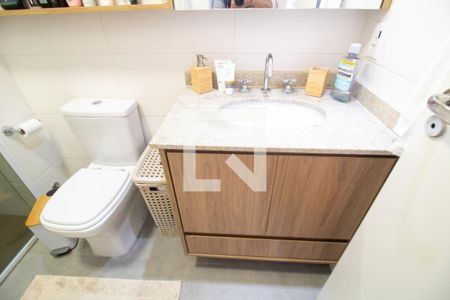 Banheiro da Suíte de apartamento à venda com 1 quarto, 50m² em Jardim das Acacias, São Paulo