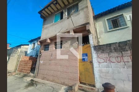 Casa à venda com 50m², 1 quarto e sem vagaFachada da Casa e Placa