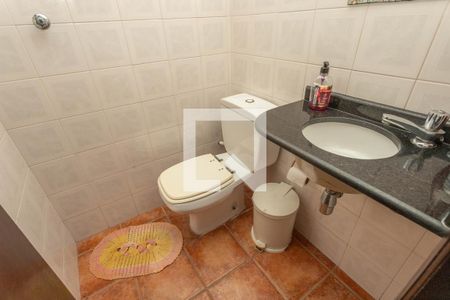 Casa à venda com 249m², 4 quartos e 3 vagas Casa à venda com 249m², 4 quartos e 3 vagasBanheiro de serviço