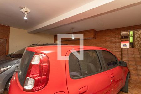 Casa à venda com 249m², 4 quartos e 3 vagas Casa à venda com 249m², 4 quartos e 3 vagasGaragem