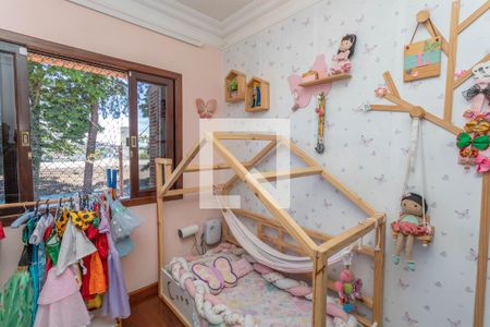 Casa à venda com 249m², 4 quartos e 3 vagas Casa à venda com 249m², 4 quartos e 3 vagasQuarto 4