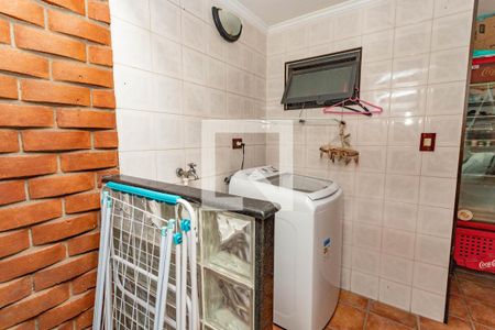 Casa à venda com 249m², 4 quartos e 3 vagas Casa à venda com 249m², 4 quartos e 3 vagasÁrea de serviço