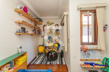 Casa à venda com 249m², 4 quartos e 3 vagas Casa à venda com 249m², 4 quartos e 3 vagasQuarto 2