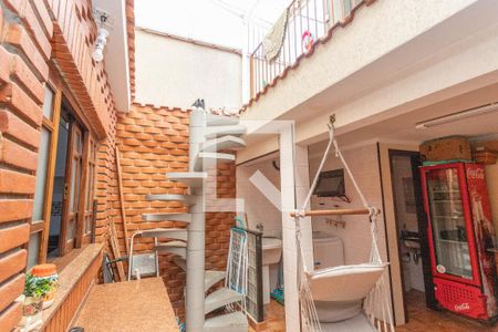 Casa à venda com 249m², 4 quartos e 3 vagas Casa à venda com 249m², 4 quartos e 3 vagasÁrea de externa