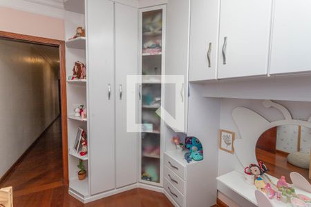 Casa à venda com 249m², 4 quartos e 3 vagas Casa à venda com 249m², 4 quartos e 3 vagasQuarto 4