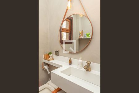 Casa à venda com 249m², 4 quartos e 3 vagas Casa à venda com 249m², 4 quartos e 3 vagasLavabo