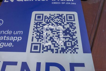 Casa à venda com 249m², 4 quartos e 3 vagas Casa à venda com 249m², 4 quartos e 3 vagasPlaca