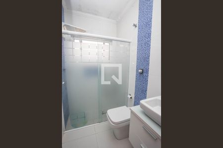 Casa à venda com 249m², 4 quartos e 3 vagas Casa à venda com 249m², 4 quartos e 3 vagasBanheiro social