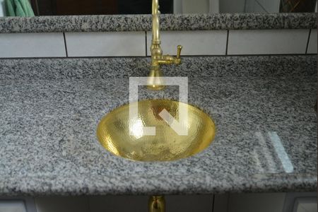 Casa à venda com 230m², 3 quartos e 3 vagasBanheiro Social