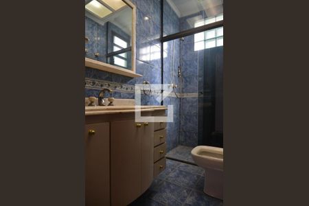 Casa à venda com 230m², 3 quartos e 3 vagasBanheiro da Suíte