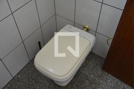 Casa à venda com 230m², 3 quartos e 3 vagasBanheiro Social