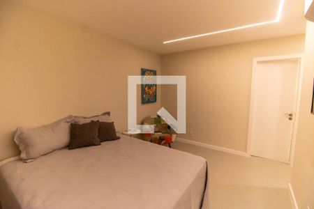 Apartamento à venda com 135m², 3 quartos e 2 vagasSuíte