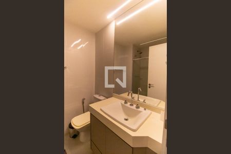 Apartamento à venda com 135m², 3 quartos e 2 vagasBanheiro Social