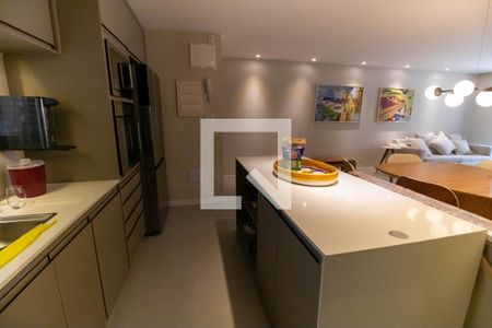 Apartamento à venda com 135m², 3 quartos e 2 vagasCozinha