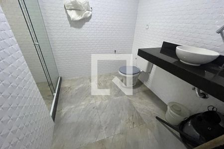 Casa à venda com 1100m², 8 quartos e 3 vagas Casa à venda com 1100m², 8 quartos e 3 vagasBanheiro 7