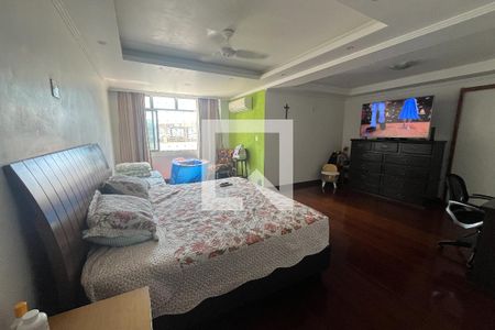 Casa à venda com 1100m², 8 quartos e 3 vagas Casa à venda com 1100m², 8 quartos e 3 vagasQuarto 1