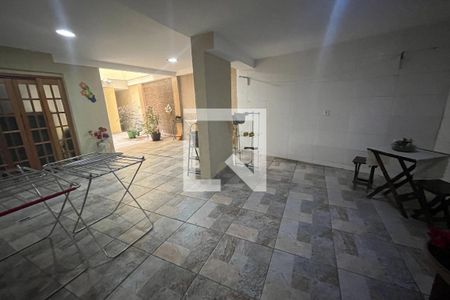 Casa à venda com 1100m², 8 quartos e 3 vagas Casa à venda com 1100m², 8 quartos e 3 vagasÁrea de Serviço