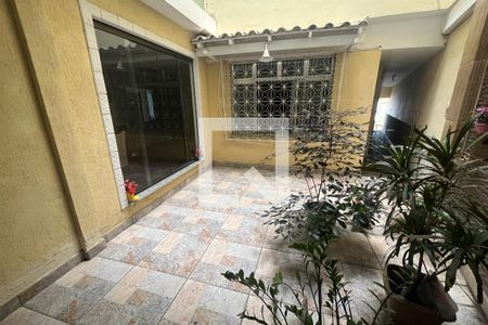 Casa à venda com 1100m², 8 quartos e 3 vagas Casa à venda com 1100m², 8 quartos e 3 vagasÁrea Externa