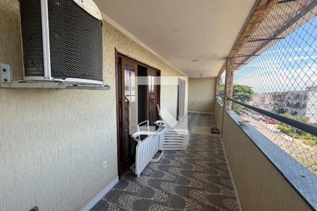 Casa à venda com 1100m², 8 quartos e 3 vagas Casa à venda com 1100m², 8 quartos e 3 vagasÁrea Externa