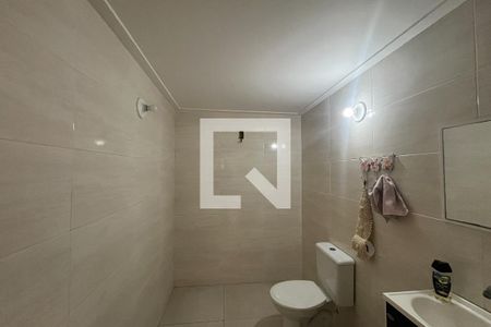 Casa à venda com 1100m², 8 quartos e 3 vagas Casa à venda com 1100m², 8 quartos e 3 vagasBanheiro 3