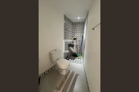 Casa à venda com 1100m², 8 quartos e 3 vagas Casa à venda com 1100m², 8 quartos e 3 vagasBanheiro 6