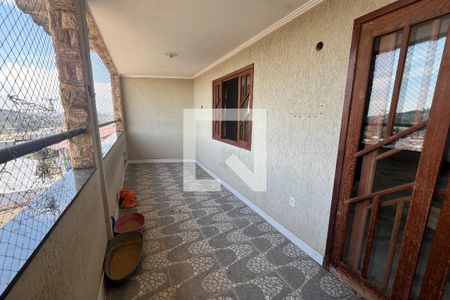 Casa à venda com 1100m², 8 quartos e 3 vagas Casa à venda com 1100m², 8 quartos e 3 vagasÁrea Externa