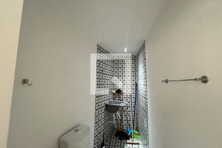 Casa à venda com 1100m², 8 quartos e 3 vagas Casa à venda com 1100m², 8 quartos e 3 vagasBanheiro 6