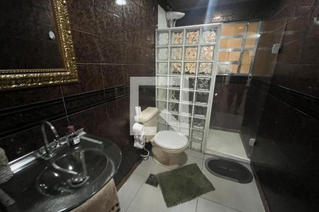 Casa à venda com 1100m², 8 quartos e 3 vagas Casa à venda com 1100m², 8 quartos e 3 vagasBanheiro