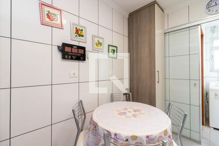 Cozinha de apartamento para alugar com 2 quartos, 62m² em Jardim Sonia, São Paulo