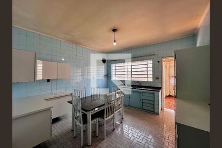 Casa à venda com 147m², 3 quartos e 1 vaga Casa à venda com 147m², 3 quartos e 1 vagaCozinha