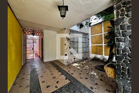 Casa à venda com 147m², 3 quartos e 1 vaga Casa à venda com 147m², 3 quartos e 1 vagaGaragem