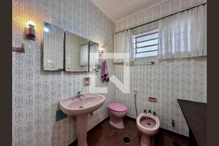 Casa à venda com 147m², 3 quartos e 1 vaga Casa à venda com 147m², 3 quartos e 1 vagaBanheiro