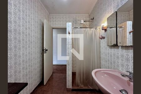 Casa à venda com 147m², 3 quartos e 1 vaga Casa à venda com 147m², 3 quartos e 1 vagaBanheiro