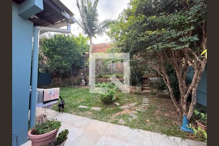 Casa à venda com 160m², 3 quartos e 1 vaga Casa à venda com 160m², 3 quartos e 1 vagaQuintal