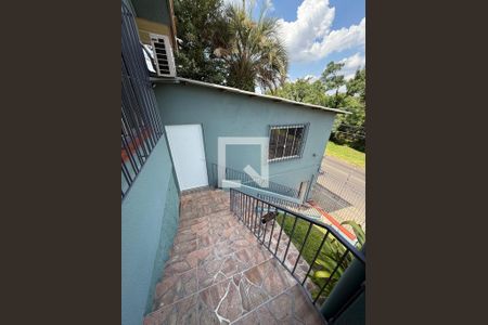 Casa à venda com 160m², 3 quartos e 1 vaga Casa à venda com 160m², 3 quartos e 1 vagaEscada