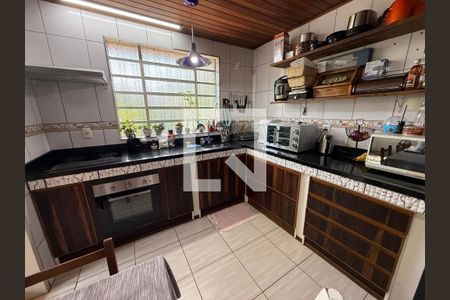 Cozinha de casa à venda com 3 quartos, 160m² em Jardim Itu, Porto Alegre