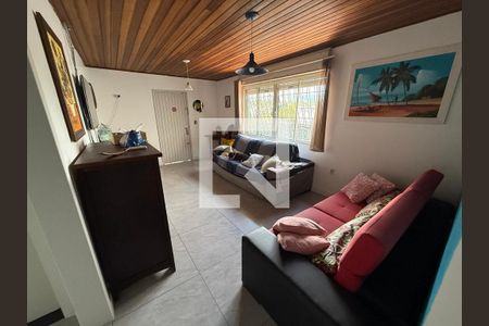 Sala de casa à venda com 3 quartos, 160m² em Jardim Itu, Porto Alegre