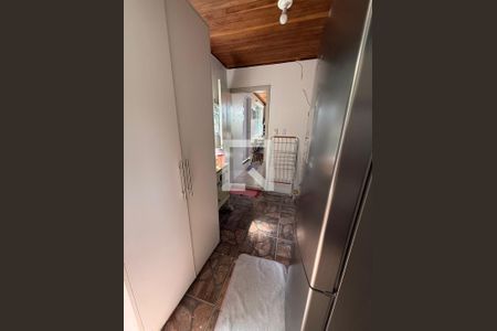 Lavanderia de casa à venda com 3 quartos, 160m² em Jardim Itu, Porto Alegre