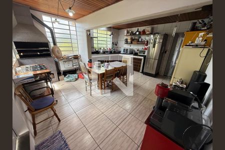 Cozinha de casa à venda com 3 quartos, 160m² em Jardim Itu, Porto Alegre