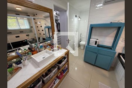 Casa à venda com 160m², 3 quartos e 1 vaga Casa à venda com 160m², 3 quartos e 1 vagaBanheiro