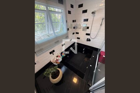 Casa à venda com 160m², 3 quartos e 1 vaga Casa à venda com 160m², 3 quartos e 1 vagaBanheiro